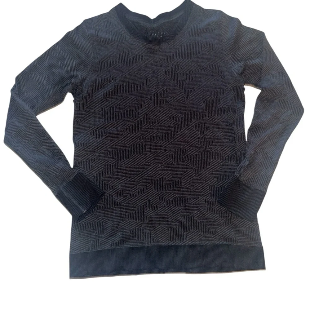 Lululemon Swiftly Breathe Long Sleeve
Vented Camo Black / Asphalt Grey Orig $78 - Picture 7 of 8
